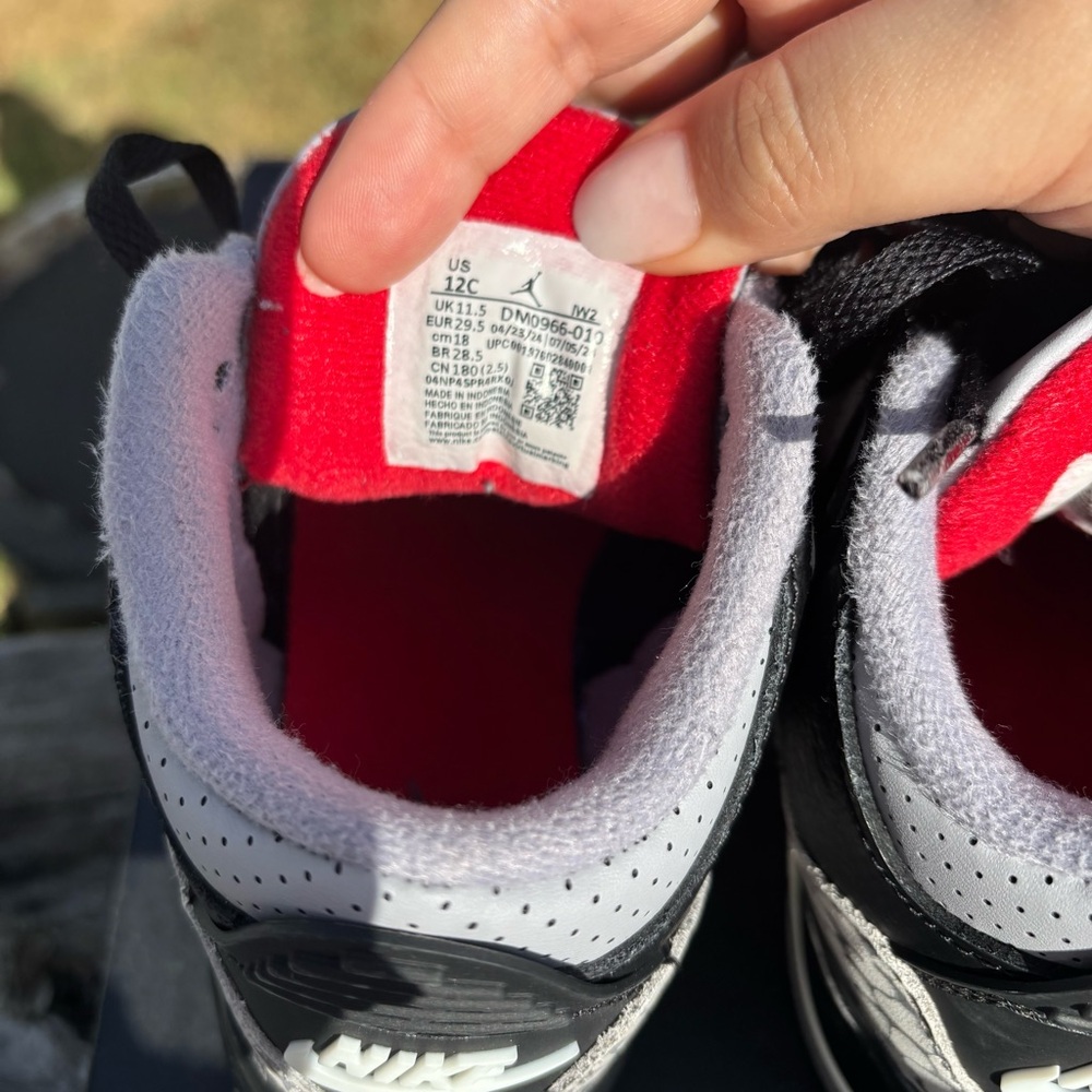 Nike Air Jordan 3 Retro Black/Fire Red-Cement Grey 12C - Picture 9 of 10